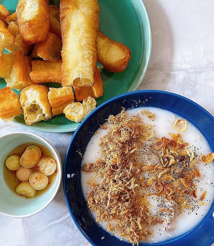Famous winter dish in Hai Phong - rib porridge