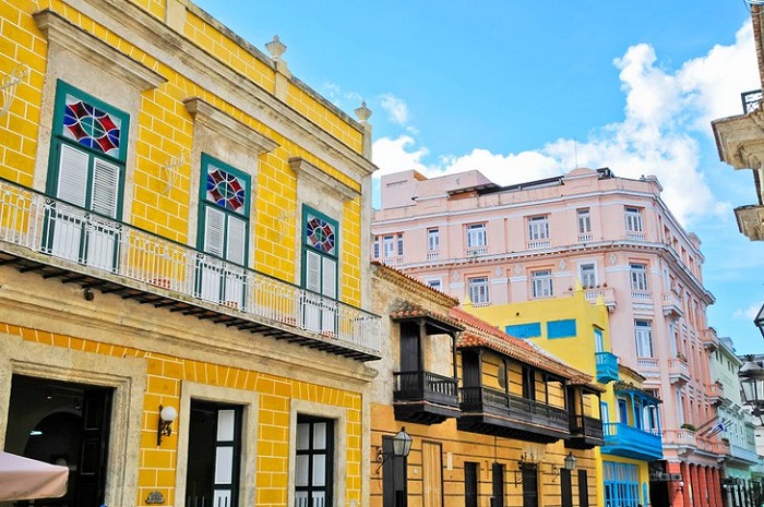 Đường Bishop - Phố cổ Havana