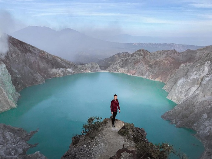 Vẻ đẹp của hồ Kawah Ijen Indonesia