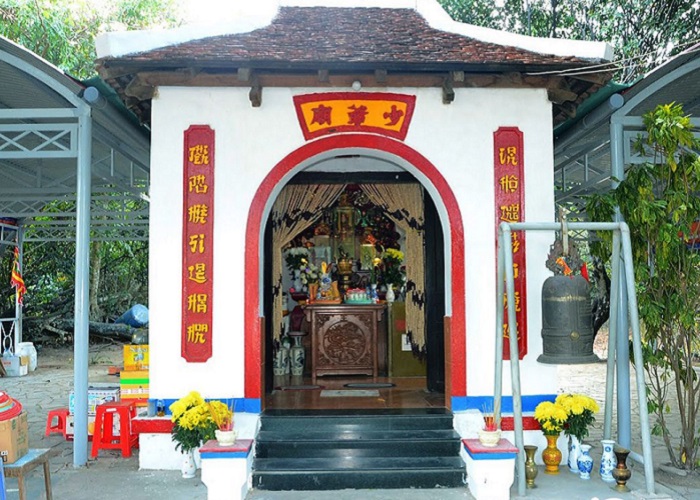 Temple of Uncle Prince Cai - famous place