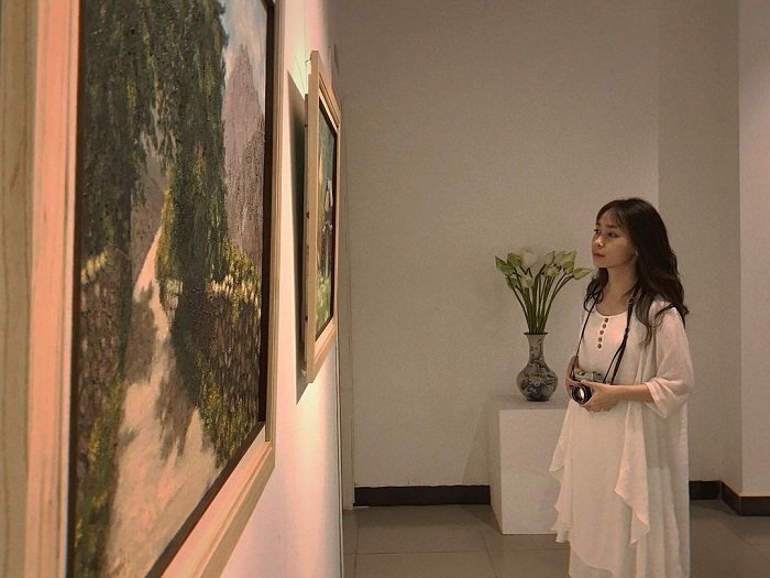 Trung tâm triển lãm 29 Hàng Bài là phòng triển lãm nghệ thuật ở Hà Nội nổi tiếng