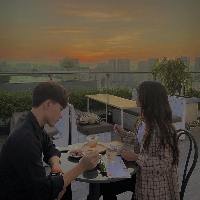 quận Thanh Xuân có gì chơi - Trill Rooftop Cafe & Bistro  