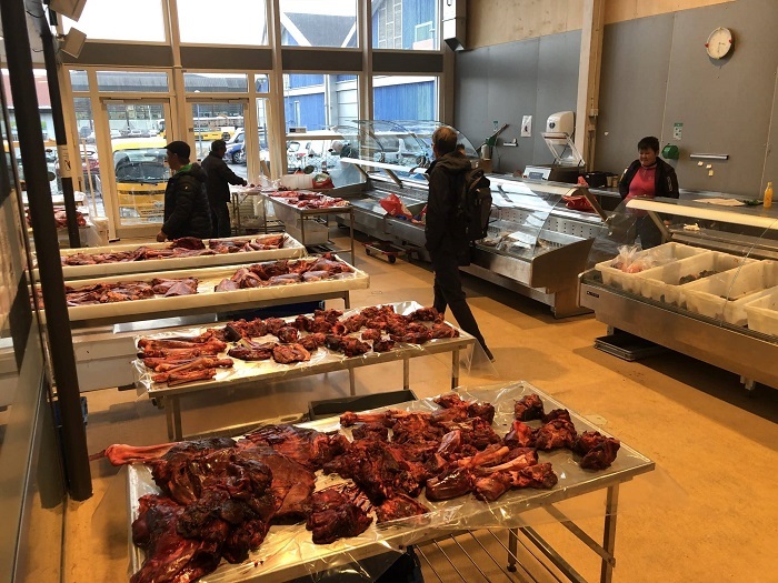 Chợ cá Kalaaliaraq ở Greenland - Ẩm thực Bắc Âu