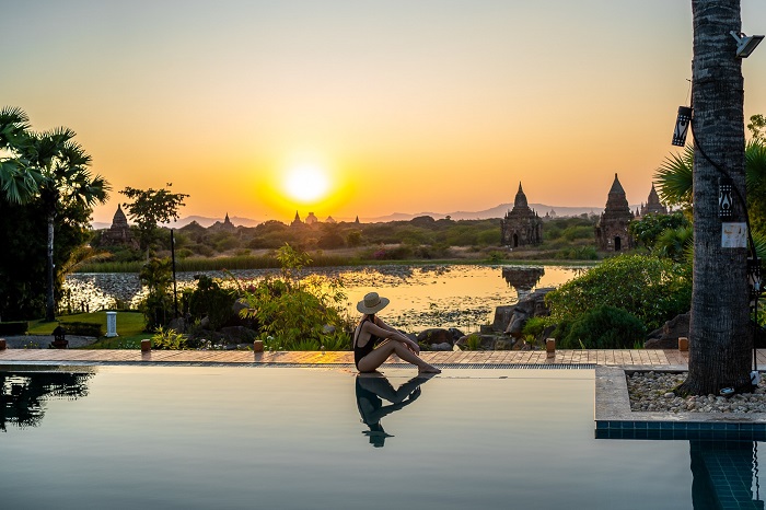 Bờ sông Irrawaddy là nơi ngắm bình minh ở Bagan