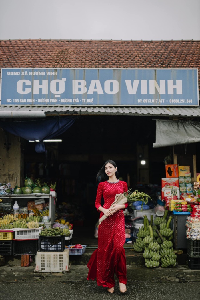 Chợ bao vinh địa điểm chụp hình Tết ở Huế 