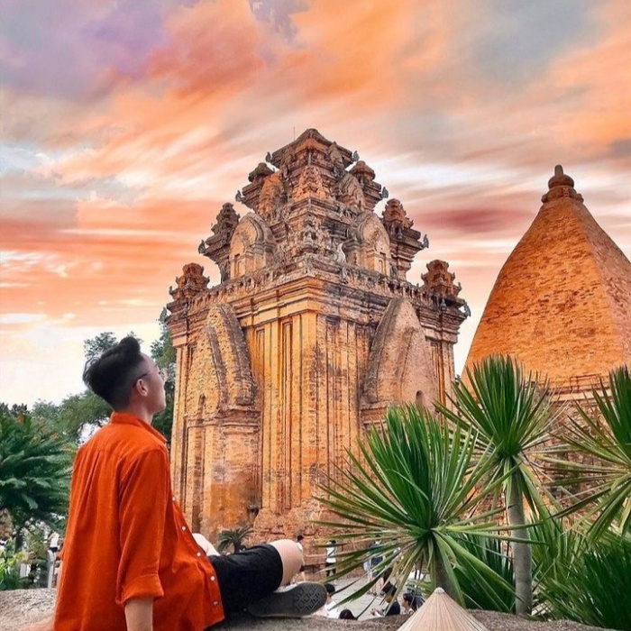 tháp bà Ponagar điểm du lịch tâm linh ở Nha Trang