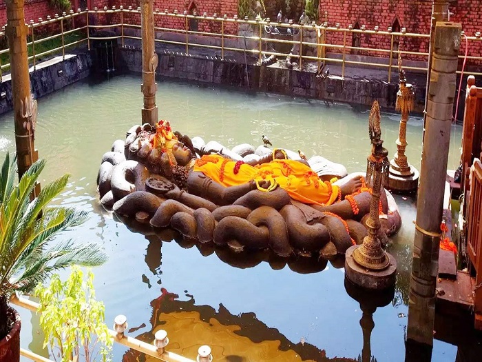 Đền Budhanilkantha là một trong những điểm du lịch tâm linh ở Nepal nổi tiếng