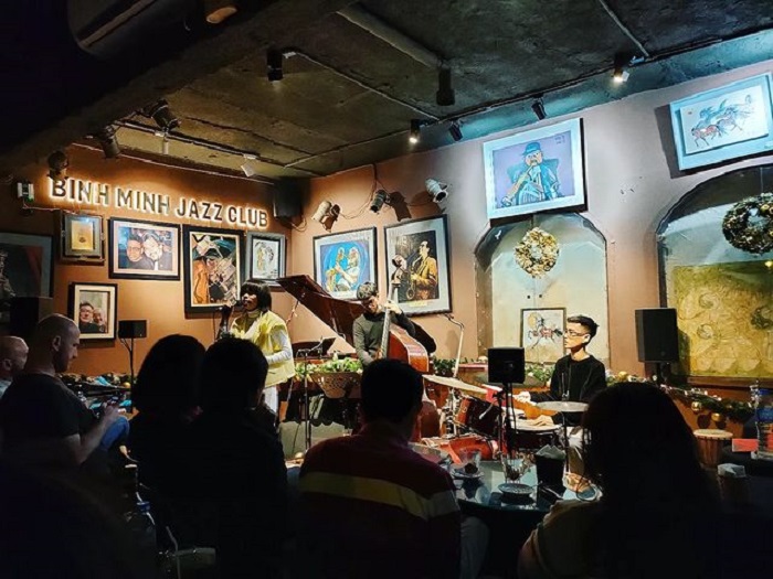 địa điểm chơi đêm Hà Nội - Bình Minh Jazz club