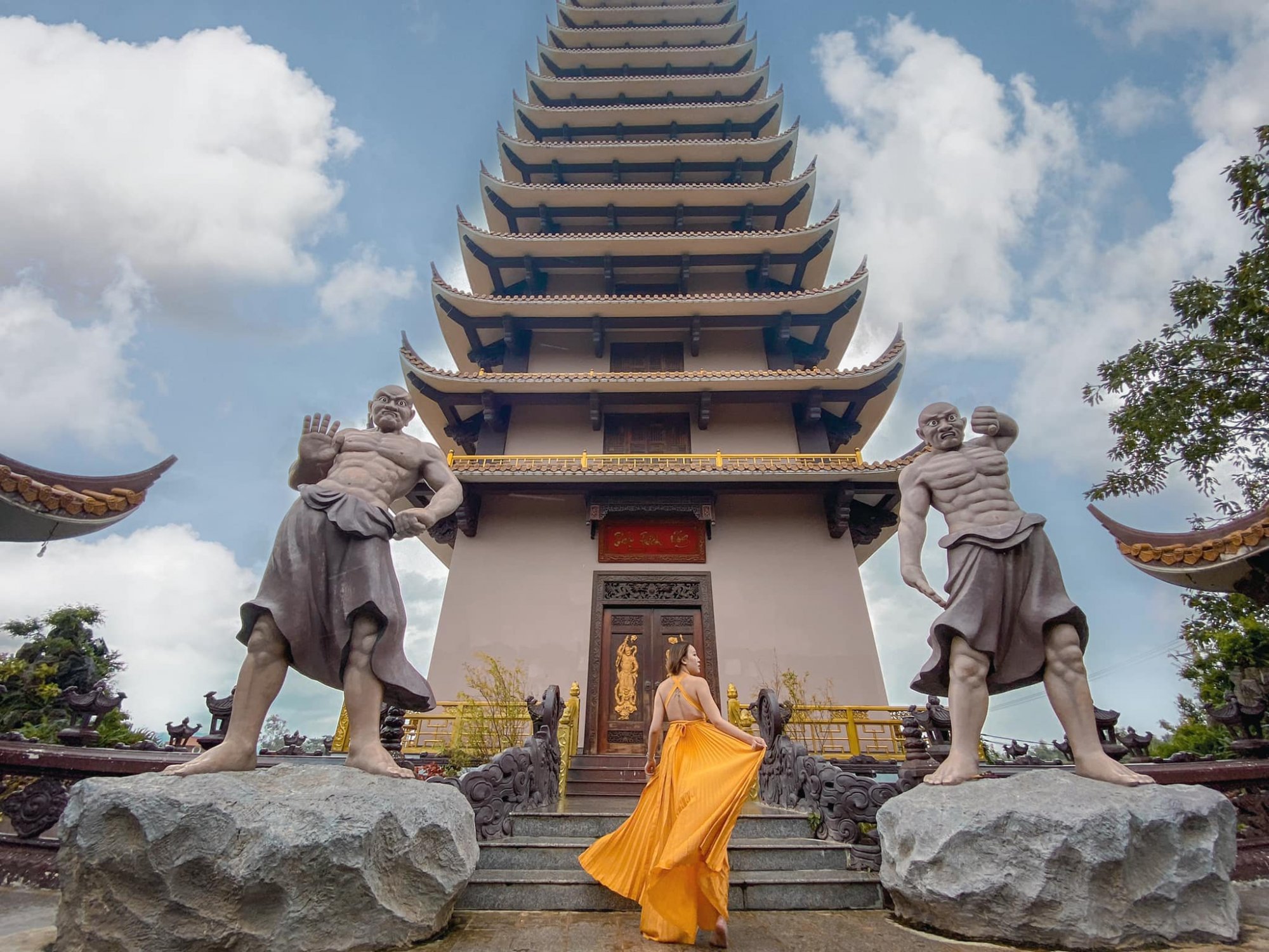 Quy Nhon Tet tourist destination - Thien Hung Pagoda