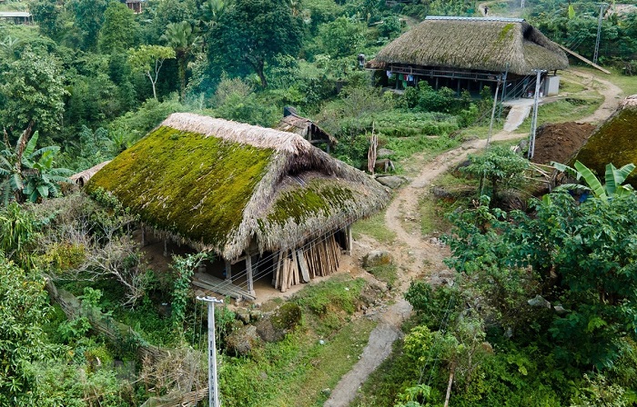 Làng Xà Phìn là ngôi làng nhà sàn đẹp miền Bắc thuộc tỉnh Hà Giang
