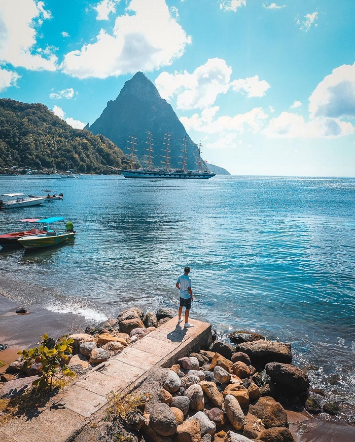 Ngọn núi biểu tượng ở đảo St. Lucia - Những hòn đảo đẹp nhất vùng Caribe