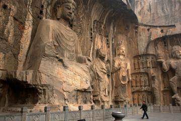 Hang động Long Môn - nơi lưu giữ nghệ thuật Phật giáo nổi tiếng Trung Quốc