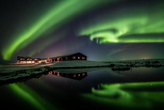 Nghỉ dưỡng tại những khách sạn ngắm bắc cực quang ở Iceland