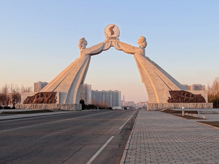 Cổng thống nhất - các tượng đài nổi tiếng ở Triều Tiên