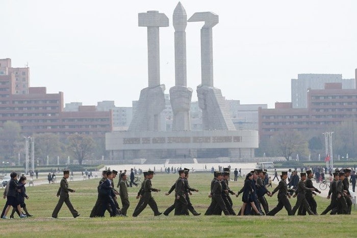 Đài tưởng niệm thành lập Đảng lao động Triều Tiên - các tượng đài nổi tiếng ở Triều Tiên