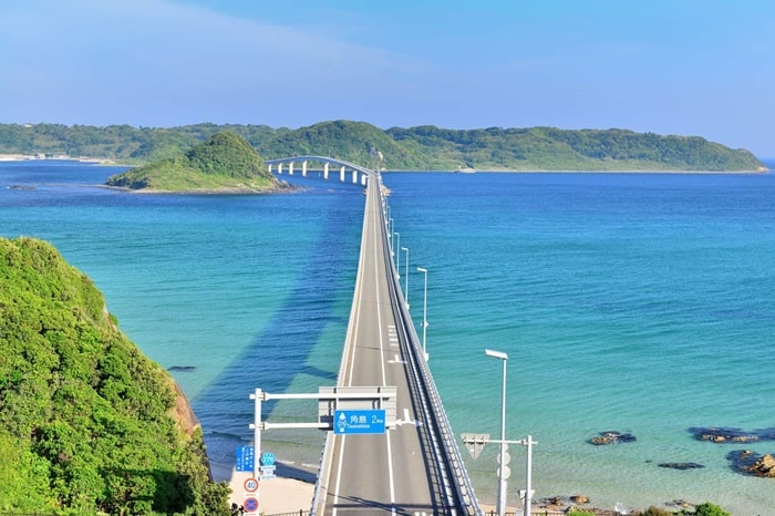 Vượt cầu ngắm biển du lịch đảo Tsunoshima