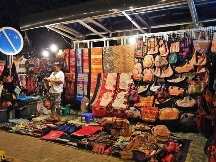Vientiane Night Market - địa điểm mua sắm tại Viêng Chăn 