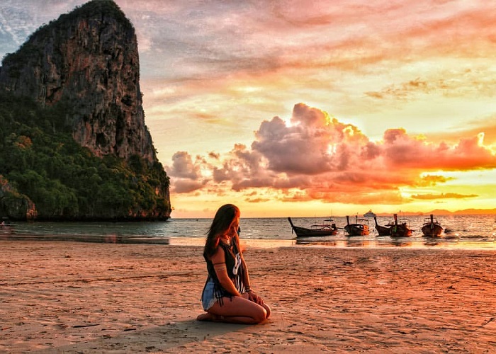 Bãi biển Railay là điểm ngắm hoàng hôn đẹp ở châu Á nằm ở Krabi