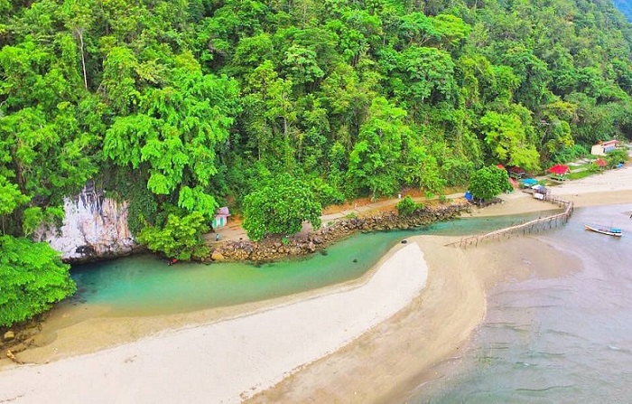 Sông Tamborasi là dòng sông ngắn nhất thế giới nằm ở Indonesia
