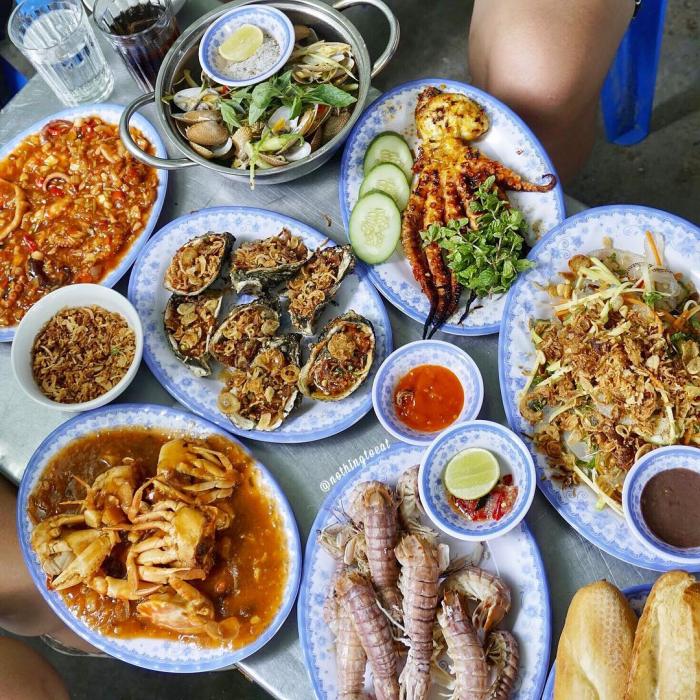 Travel to Phu My Binh Dinh to enjoy seafood