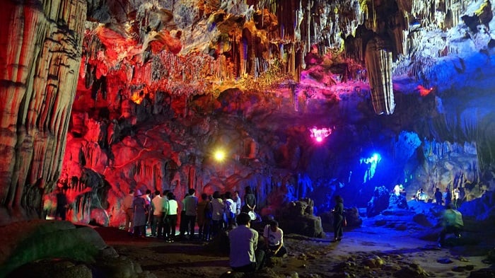 cave in Thanh Hoa - Tu Thuc cave
