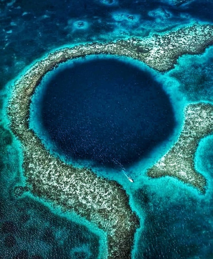 Belize cũng là hố tử thần sâu nhất thế giới sở hữu cảnh đẹp ấn tượng