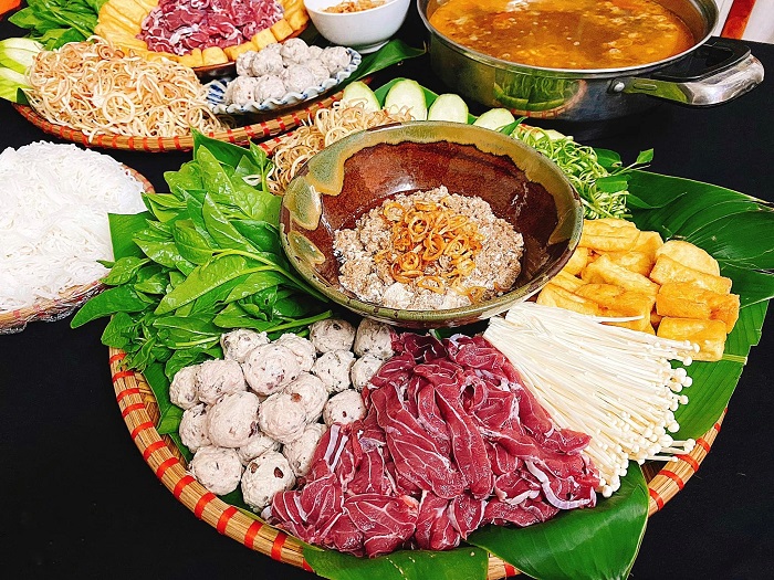 quán ăn ngon ở thành phố Thanh Hoá: quán lẩu Dinoco với món lẩu riêu