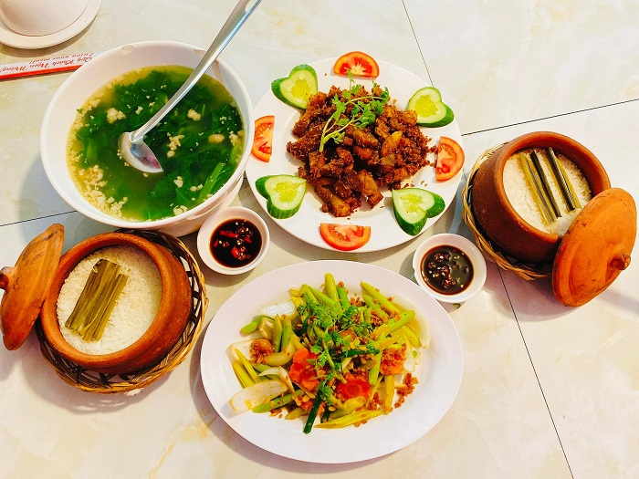 Delicious claypot rice restaurant in Con Dao - Nhu Y restaurant