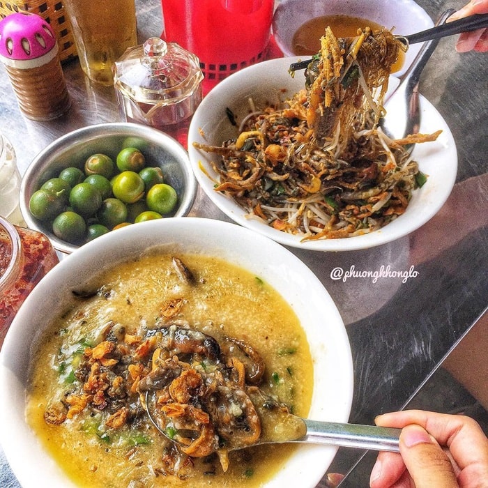 Delicious eel vermicelli restaurant in Hanoi - Lan Huong