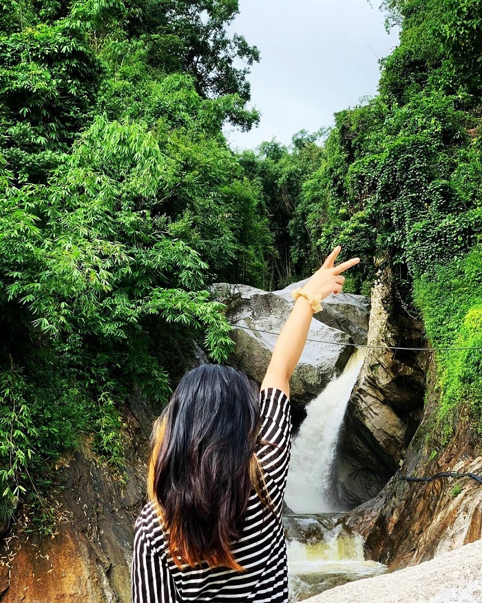 Waterfall No. 6 Ha Giang brings a pleasant feeling of relaxation