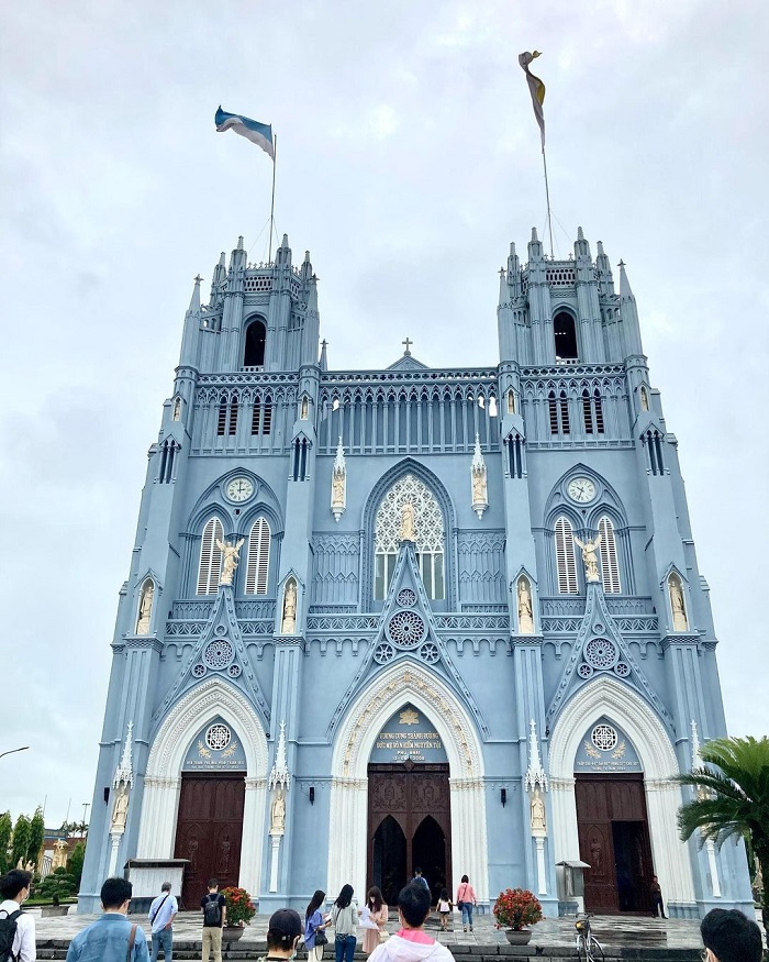 Nhà thờ Phú Nhai là thánh đường đẹp ở Đông Nam Á góc nào cũng đẹp 