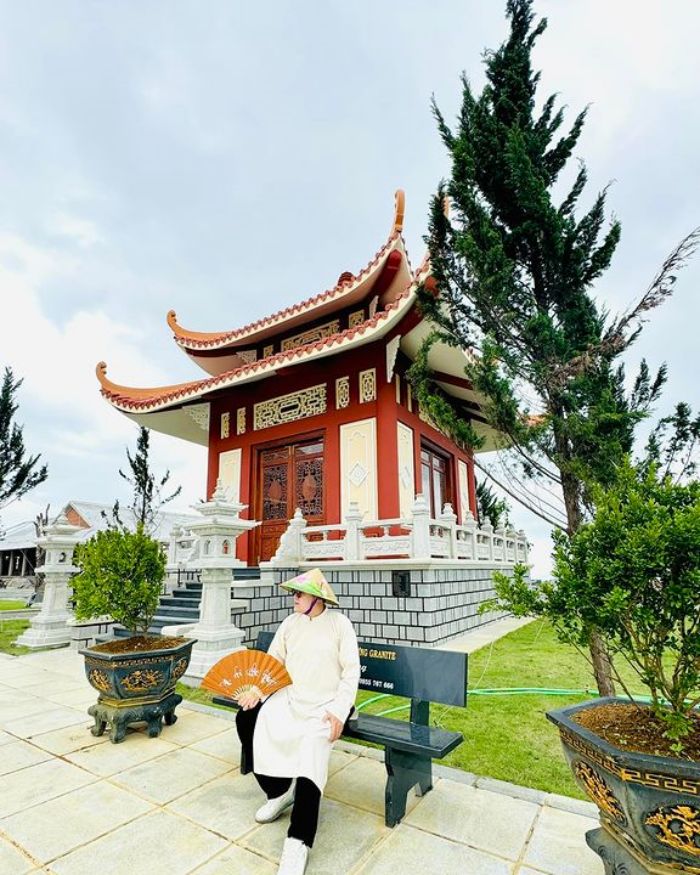 Virtual living at Truc Lam Phu Yen Zen Monastery 