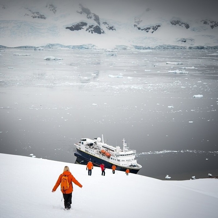 Ngắm sông băng Thwaites và ghé cảng Neko là trải nghiệm du lịch Nam Cực mà ai cũng thích