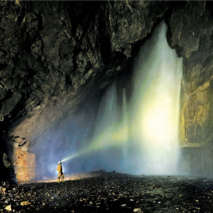 hang động Gaping Gill ở Công viên Quốc gia Yorkshire Dales