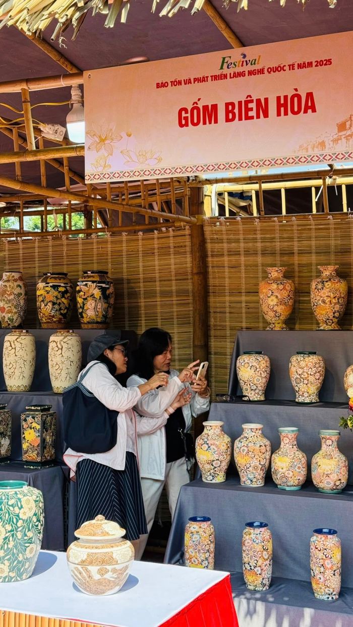Làng gốm Biên Hòa điểm du lịch gần sân bay Long Thành