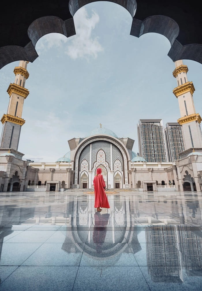 Nhà thờ Hồi giáo Wilayah là địa điểm du lịch tâm linh tại Kuala Lumpur 