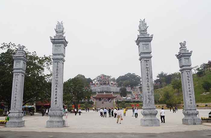 5 địa điểm du xuân hot - Đền đã trải qua 700 năm