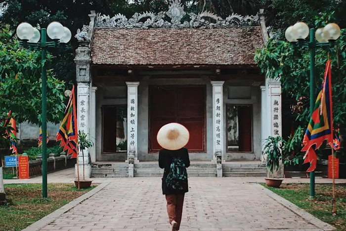 Đến Thăng Long tứ trấn - Đền Voi Phục thờ thần