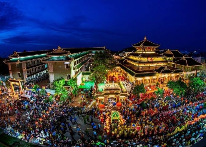 Những lưu ý khi tham gia Lễ Hội Bà Chúa Xứ Núi Sam