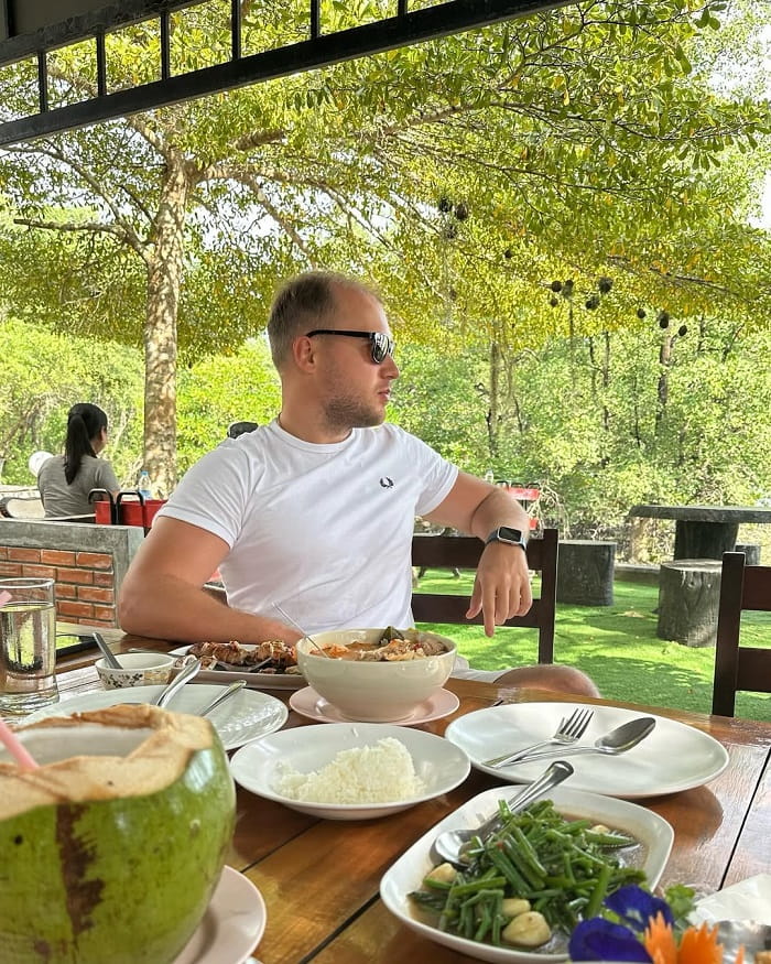 Hải sản Bang Pae là nhà hàng hải sản ở Phuket được lòng du khách địa phương