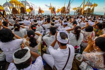 Lễ hội Nyepi tại Bali: Vì sao Bali có 24 hoàn toàn im lặng?