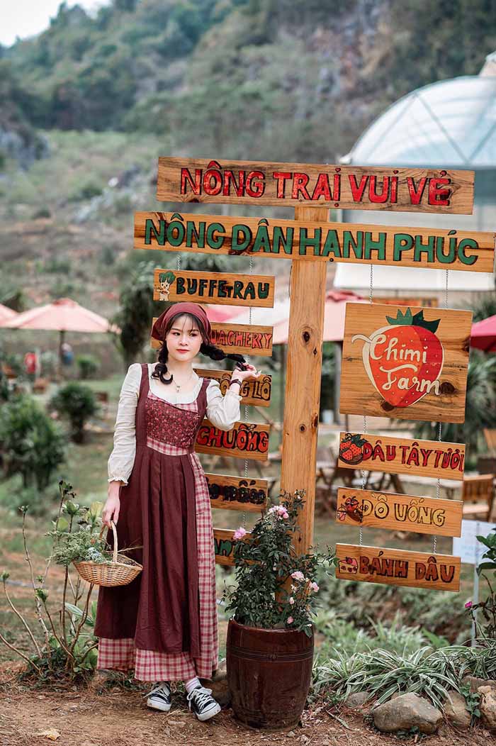 những địa điểm thuê trang phục dân tộc tại Mộc Châu - Nhiều du khách và người Mộc Châu