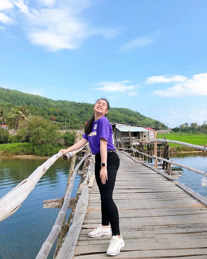 Discover the unique beauty of Mr. Tiger Phu Yen wooden bridge 