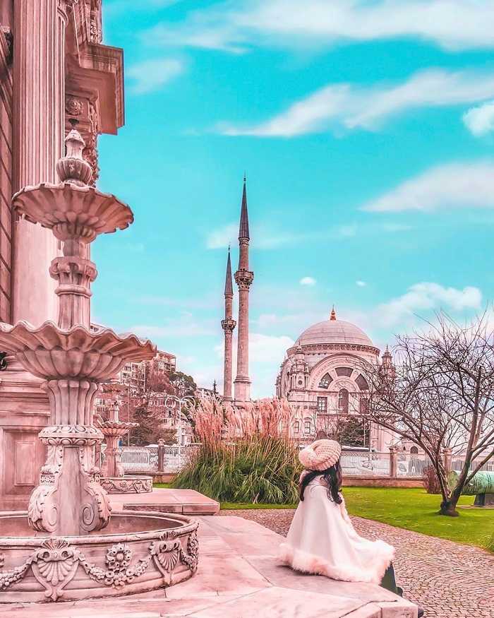cung-dien-Dolmabahce-tho-nhi-ky