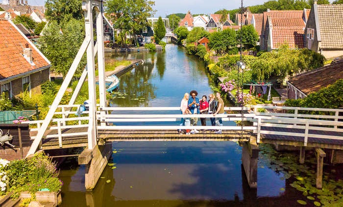 Du lịch Volendam Hà Lan