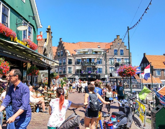 Du lịch Volendam Hà Lan