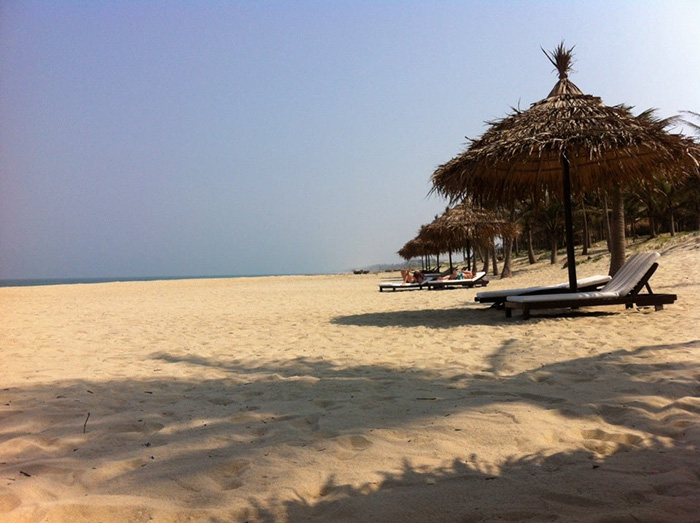 You are spoiled for enjoying your own vacation at Ha My Quang Nam beach.