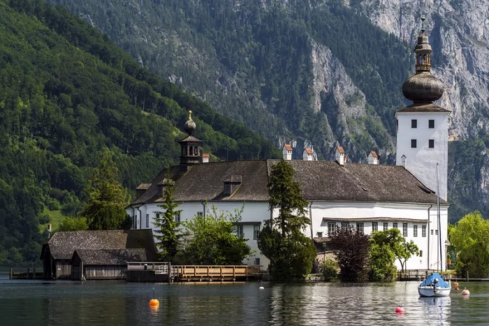 Những địa điểm du lịch nổi tiếng ở khu nghỉ mát Salzkammergut Áo