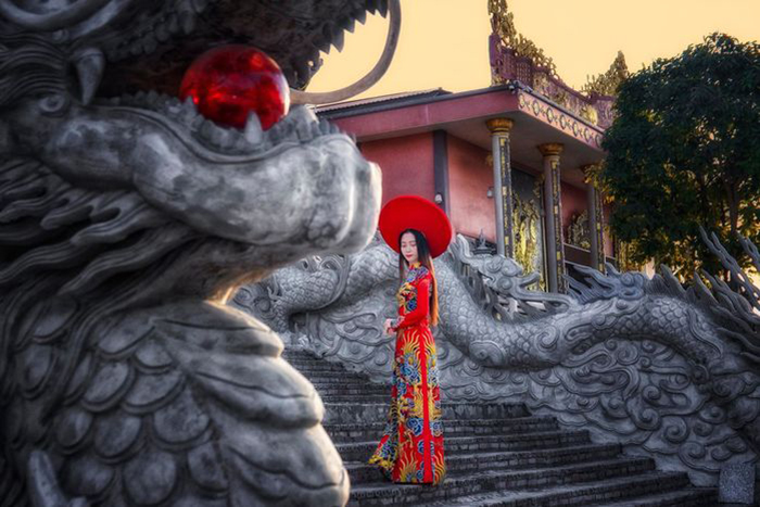 Kim Tien Pagoda has no shortage of beautiful photo corners.