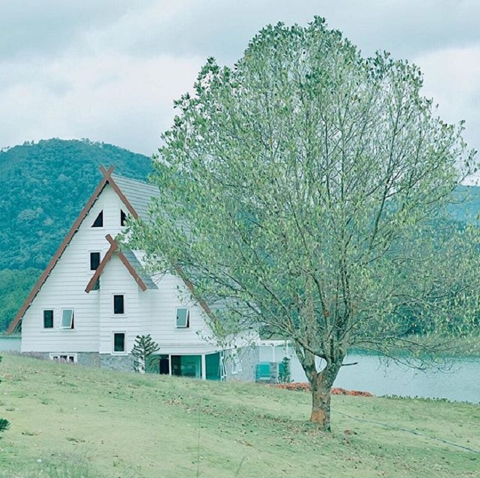 ngôi làng Pháp thu nhỏ bên hồ Tuyền Lâm